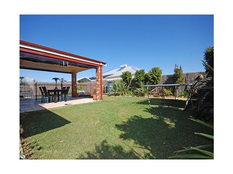 18 Brookmount Drive, Ellenbrook WA 6069