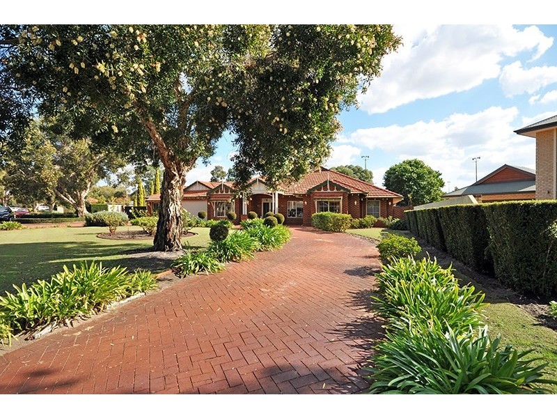 34 Taittinger Grove, The Vines WA 6069