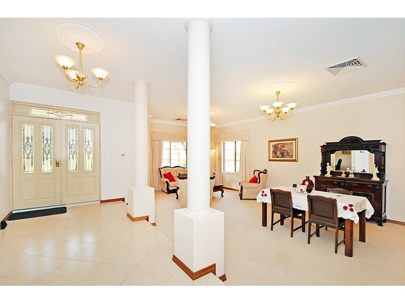 34 Taittinger Grove, The Vines WA 6069