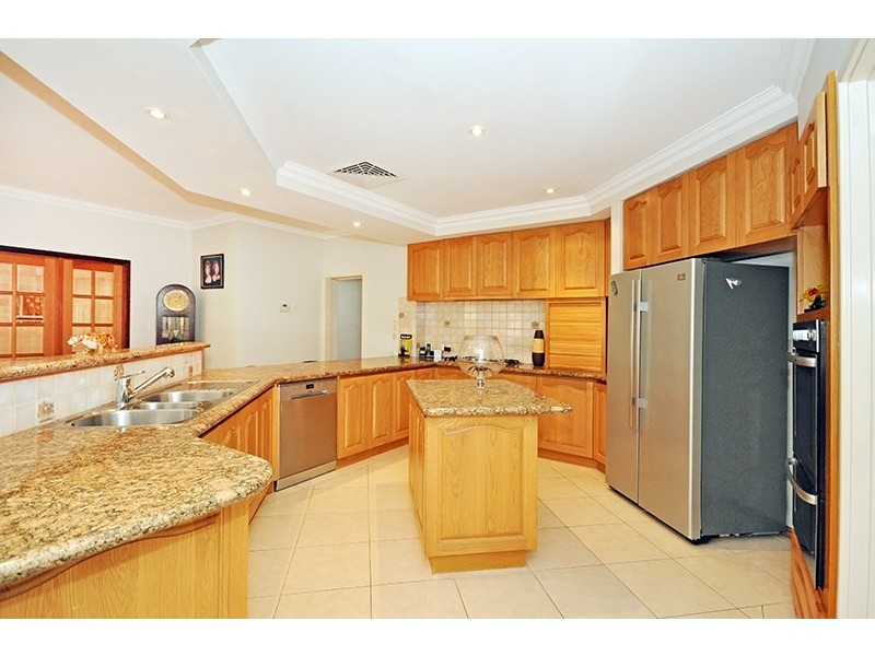 34 Taittinger Grove, The Vines WA 6069