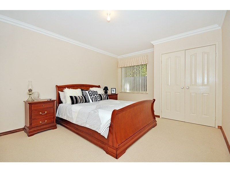 34 Taittinger Grove, The Vines WA 6069