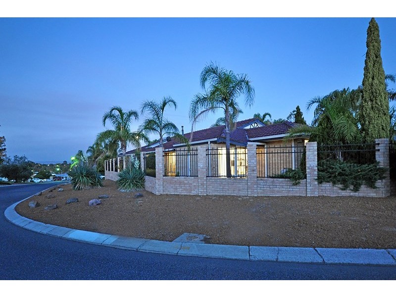 19 Feathertop Rise, Alexander Heights WA 6064