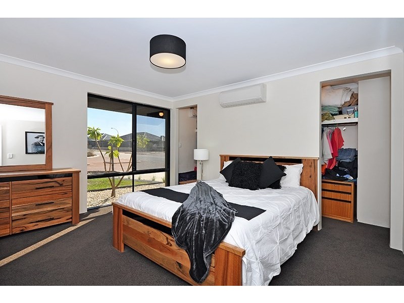 28 Kyneton Parkway, Aveley WA 6069