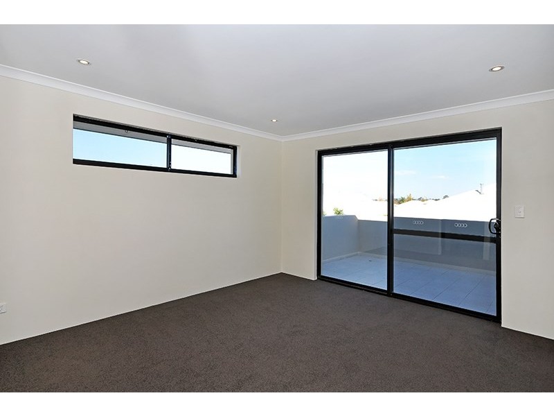 28 Kyneton Parkway, Aveley WA 6069