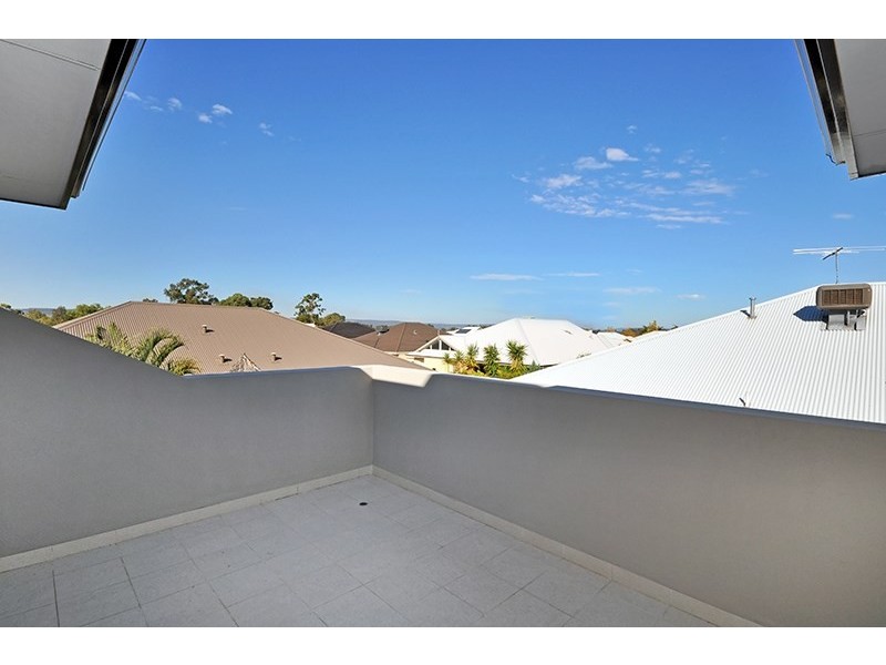 28 Kyneton Parkway, Aveley WA 6069