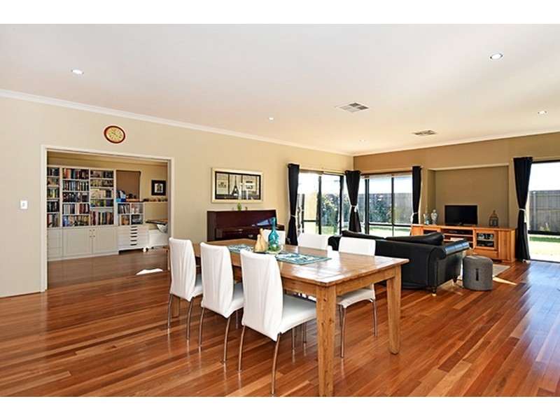 66 Westgrove Drive, Ellenbrook WA 6069