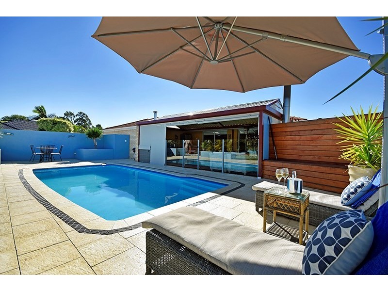 2 Brentwood Way, The Vines WA 6069