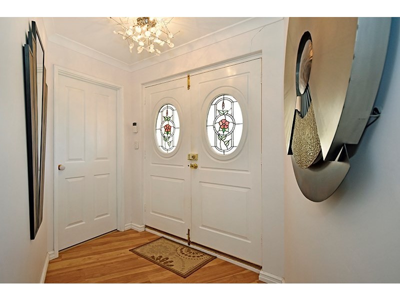 2 Brentwood Way, The Vines WA 6069