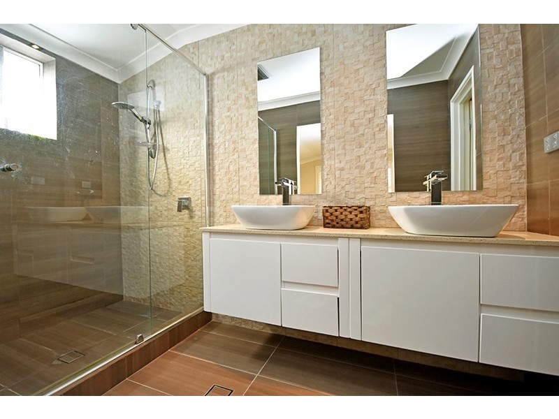 2 Brentwood Way, The Vines WA 6069