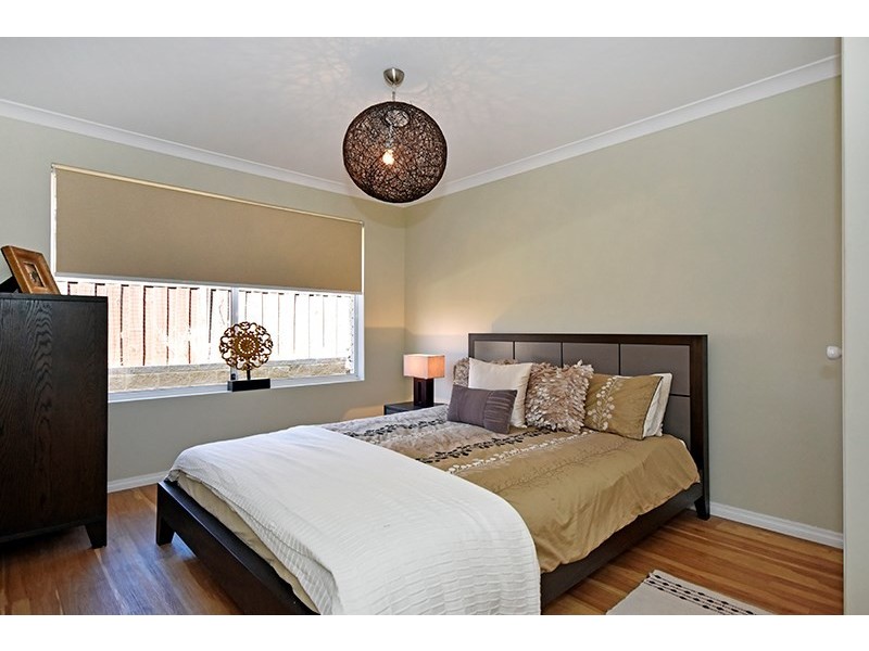 2 Brentwood Way, The Vines WA 6069