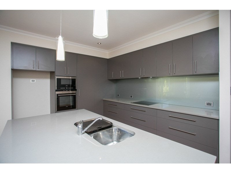 5 Stable Vista, The Vines WA 6069
