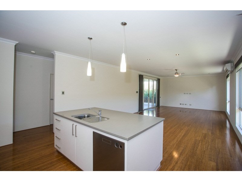 5 Stable Vista, The Vines WA 6069