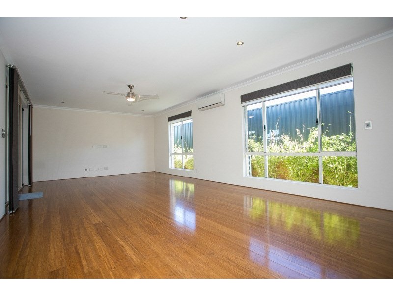 5 Stable Vista, The Vines WA 6069