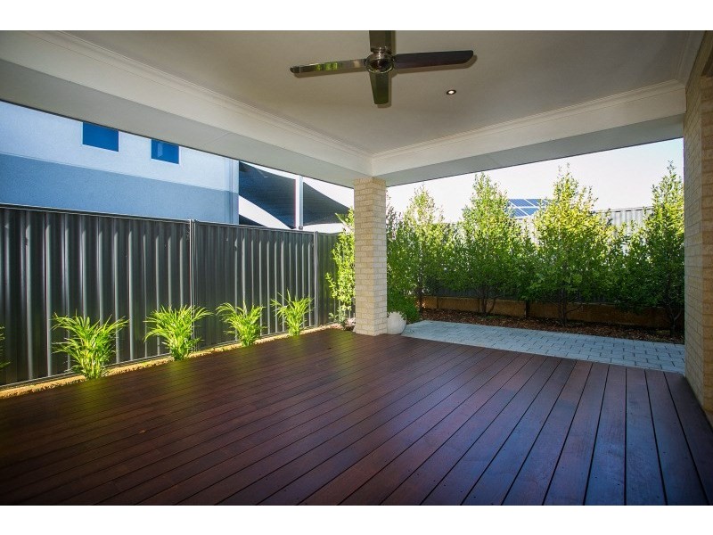 5 Stable Vista, The Vines WA 6069