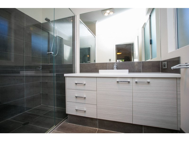 5 Stable Vista, The Vines WA 6069