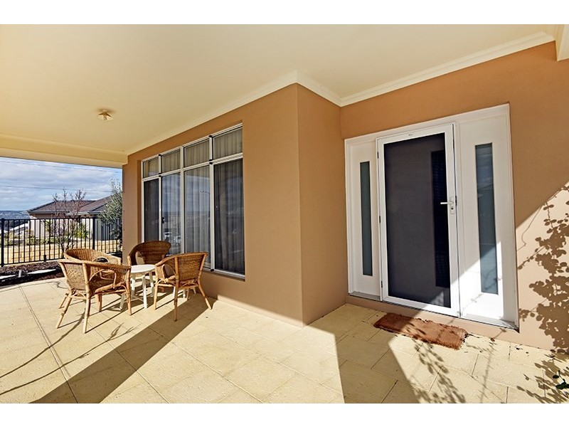 29 Monroe Cross, Aveley WA 6069