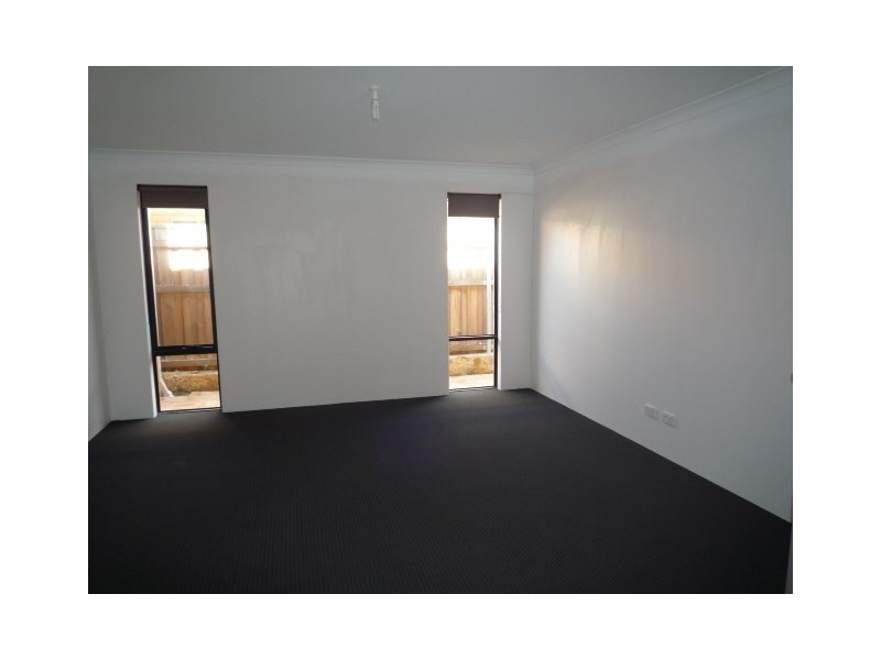 12 Harberton Parkway, Ellenbrook WA 6069