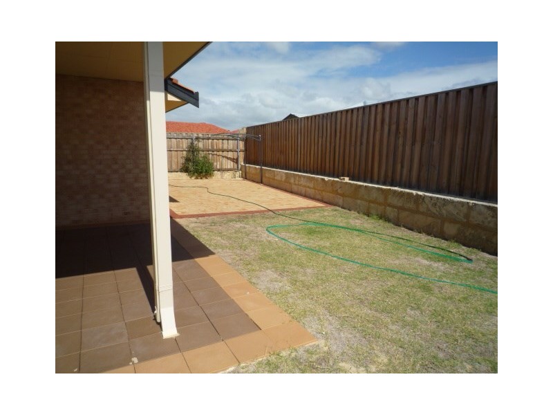 12 Harberton Parkway, Ellenbrook WA 6069