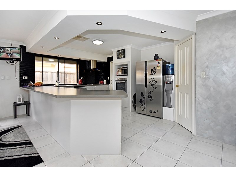 83 Fantail Crescent, Ellenbrook WA 6069