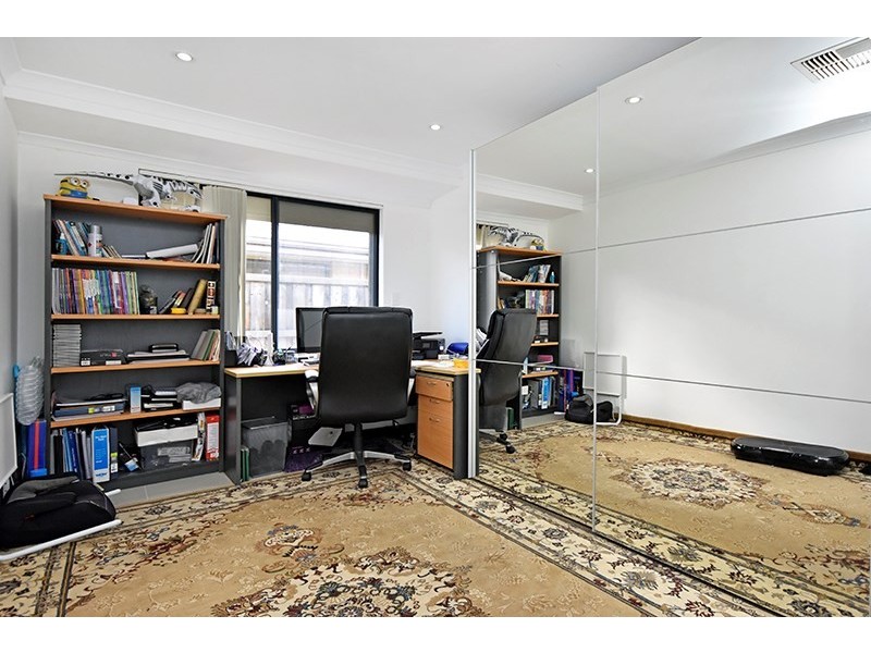 83 Fantail Crescent, Ellenbrook WA 6069