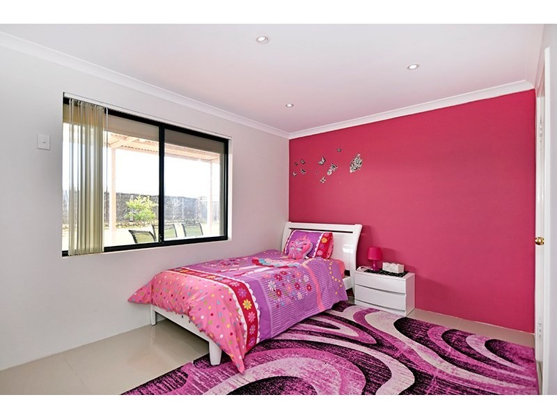 83 Fantail Crescent, Ellenbrook WA 6069