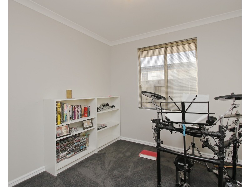 42 Brixton Crescent, Ellenbrook WA 6069