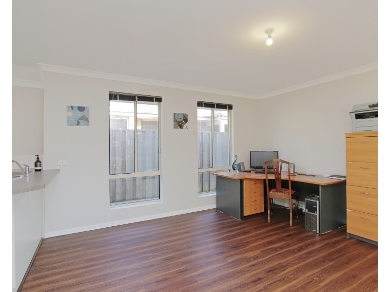 42 Brixton Crescent, Ellenbrook WA 6069