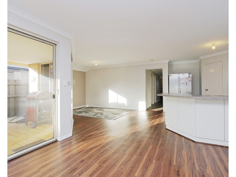 42 Brixton Crescent, Ellenbrook WA 6069