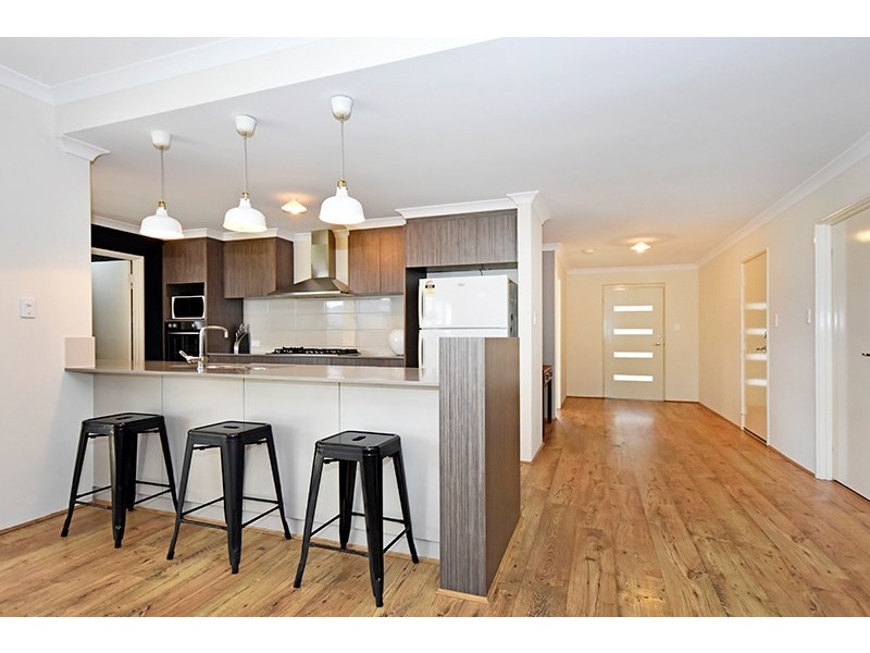 16 Farina Street, Aveley WA 6069