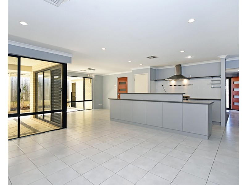 61 Elmridge Parkway, Ellenbrook WA 6069