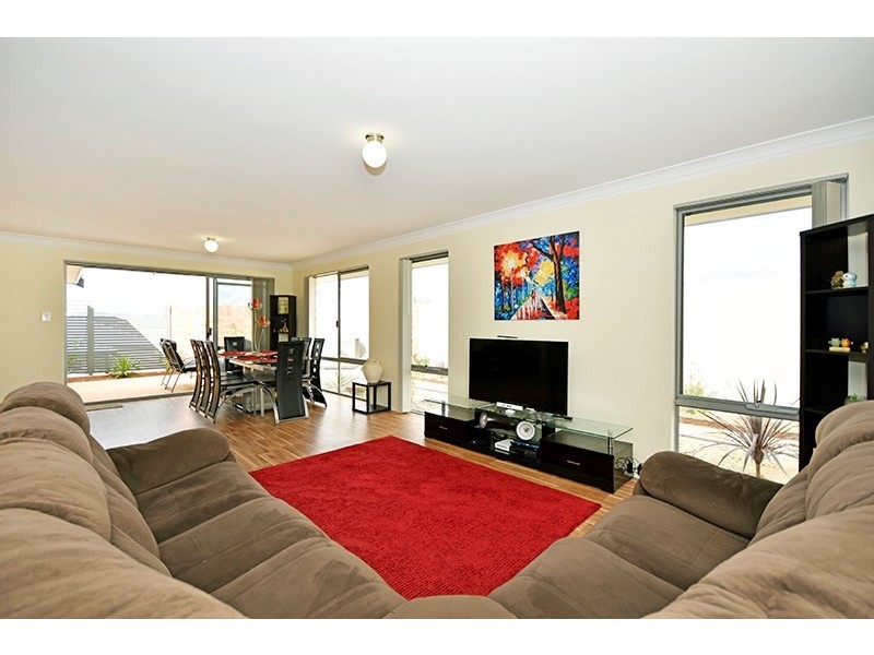 49 Tully Parade, Ellenbrook WA 6069