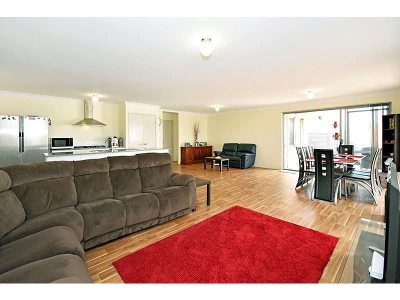 49 Tully Parade, Ellenbrook WA 6069