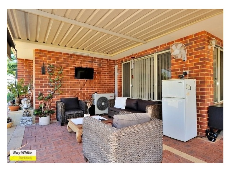 74 Star Bush Crescent, Ellenbrook WA 6069