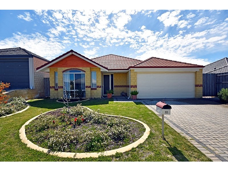 10 Lomas Circle, Ellenbrook WA 6069