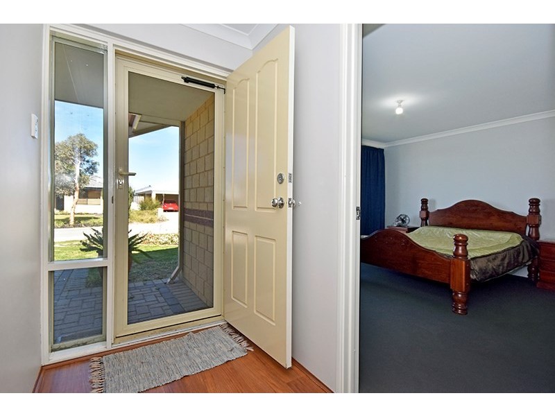10 Lomas Circle, Ellenbrook WA 6069