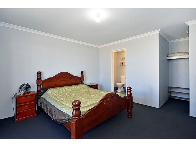 10 Lomas Circle, Ellenbrook WA 6069