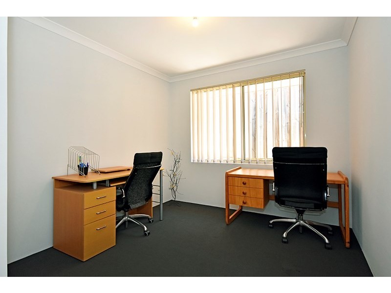 10 Lomas Circle, Ellenbrook WA 6069