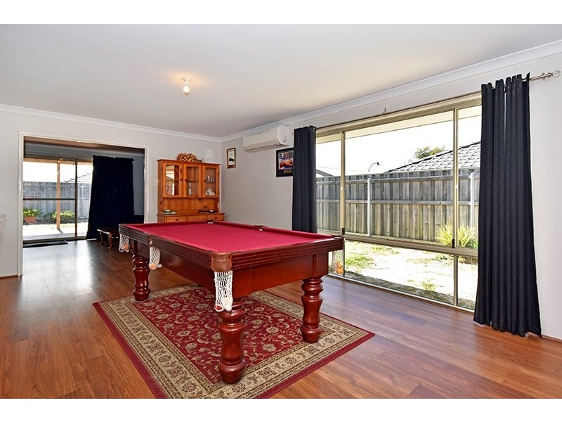 10 Lomas Circle, Ellenbrook WA 6069