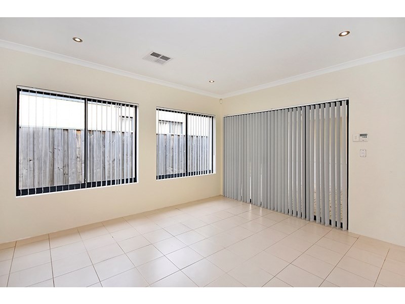 5 Sudley Lane, Ellenbrook WA 6069