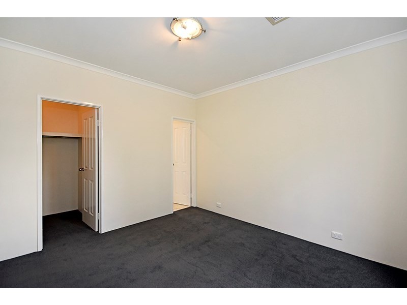 5 Sudley Lane, Ellenbrook WA 6069