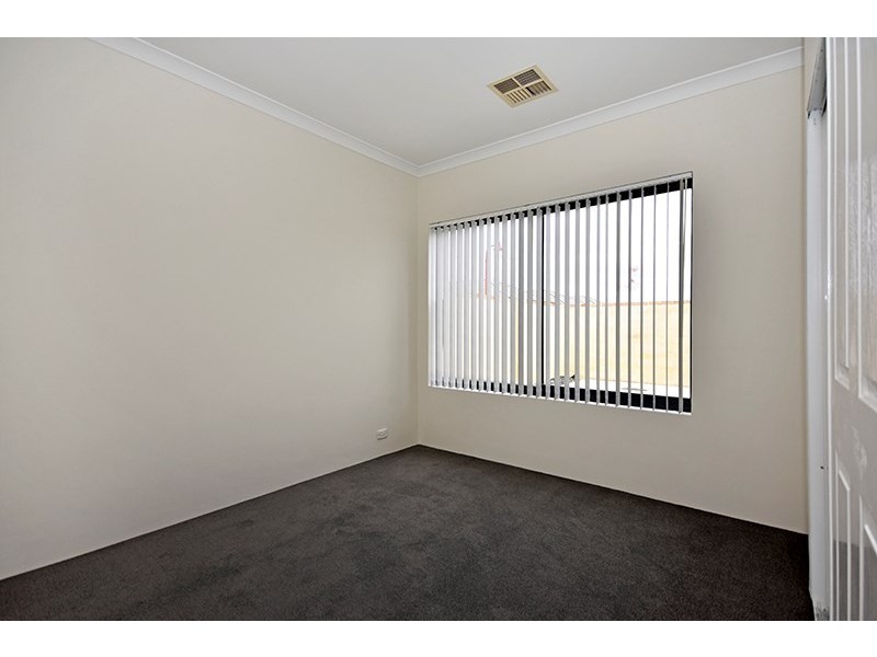 5 Sudley Lane, Ellenbrook WA 6069