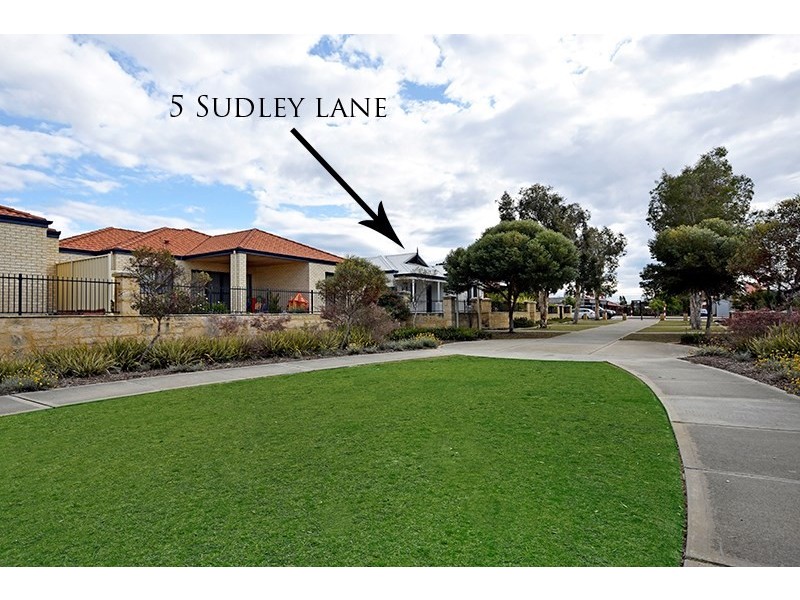 5 Sudley Lane, Ellenbrook WA 6069