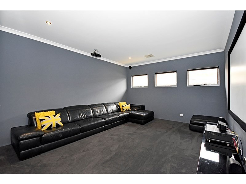 23 Bradburn Street, Aveley WA 6069