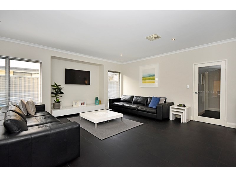 23 Bradburn Street, Aveley WA 6069