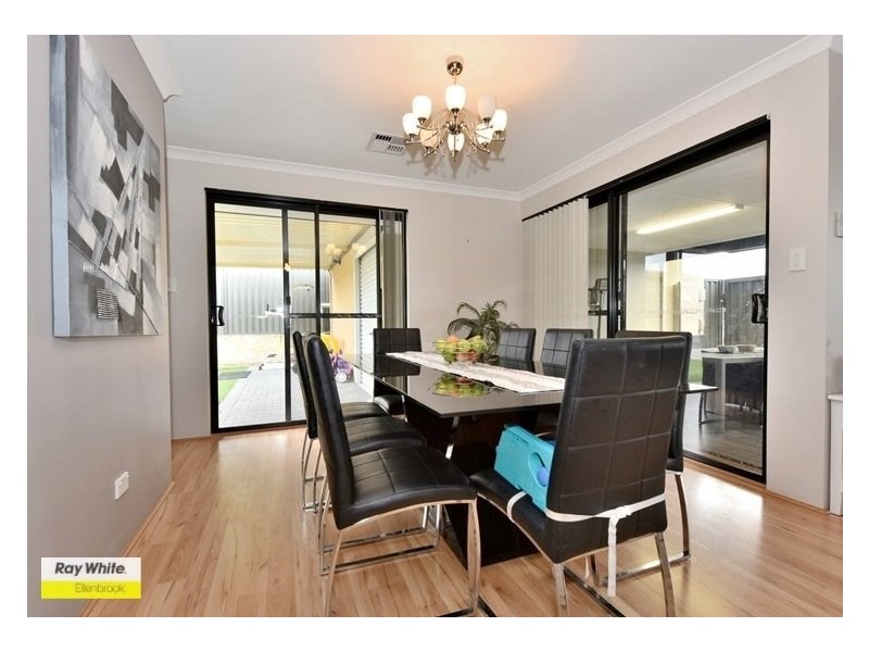 37 Duvall Parkway, Aveley WA 6069