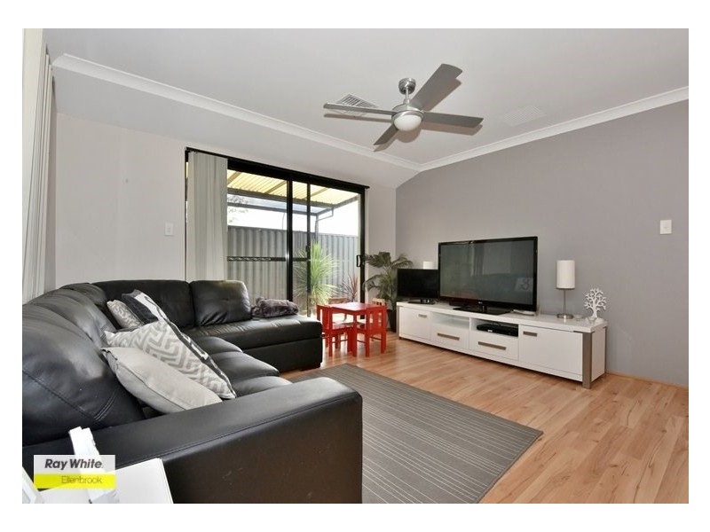 37 Duvall Parkway, Aveley WA 6069