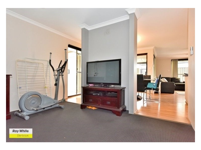 37 Duvall Parkway, Aveley WA 6069