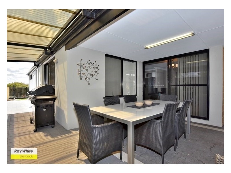 37 Duvall Parkway, Aveley WA 6069