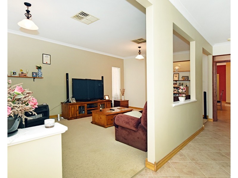 30 Snow Wood Avenue, Ellenbrook WA 6069