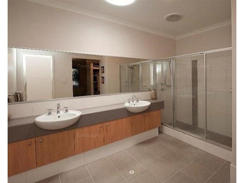 24 Queensbury Road, Joondalup WA 6027